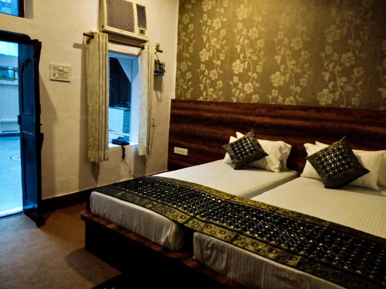 Dwivedi Hotels Hotel Elena Váránasí Exteriér fotografie
